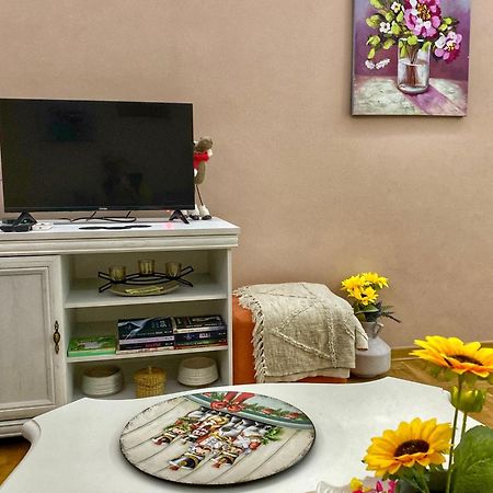 Apartman Diana Sremska Mitrovica Exterior foto